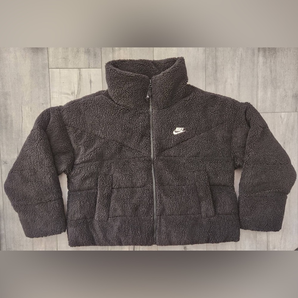 NIKE SPORTSWEAR THERMA-FIT CITY SERIES DOWN-FILL JACKET M DD4654-010